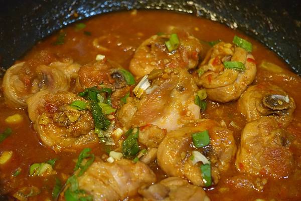 番茄辣醬燉雞塊