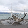 20170708A-33冰島-雷克雅維克，The Sun Voyager (太陽航海者) 維京船雕塑