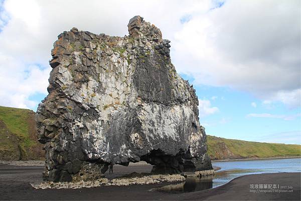 0715pixnet-17冰島-Vatnses半島-Hvitserkur(象石岩也有人稱犀牛岩)