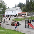 0724pixnet-30【挪威】Bergen卑爾根，Fløyen佛洛伊恩山，山頂兒童遊戲區