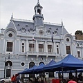 南美-護照遺失05-Valparaíso(瓦爾帕萊索)，智利海軍大樓，前方廣場市集.jpg