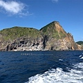 龜山島-pixnet34在岩壁上有看到設置火炮的砲口嗎