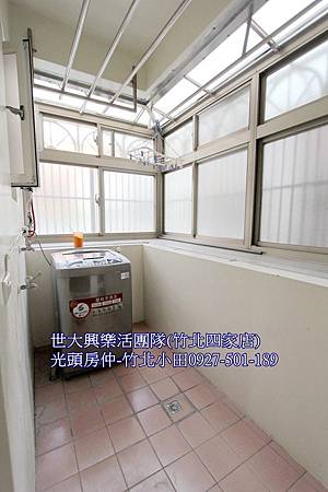 24建國街仁愛國中低總價37坪大3房+平車