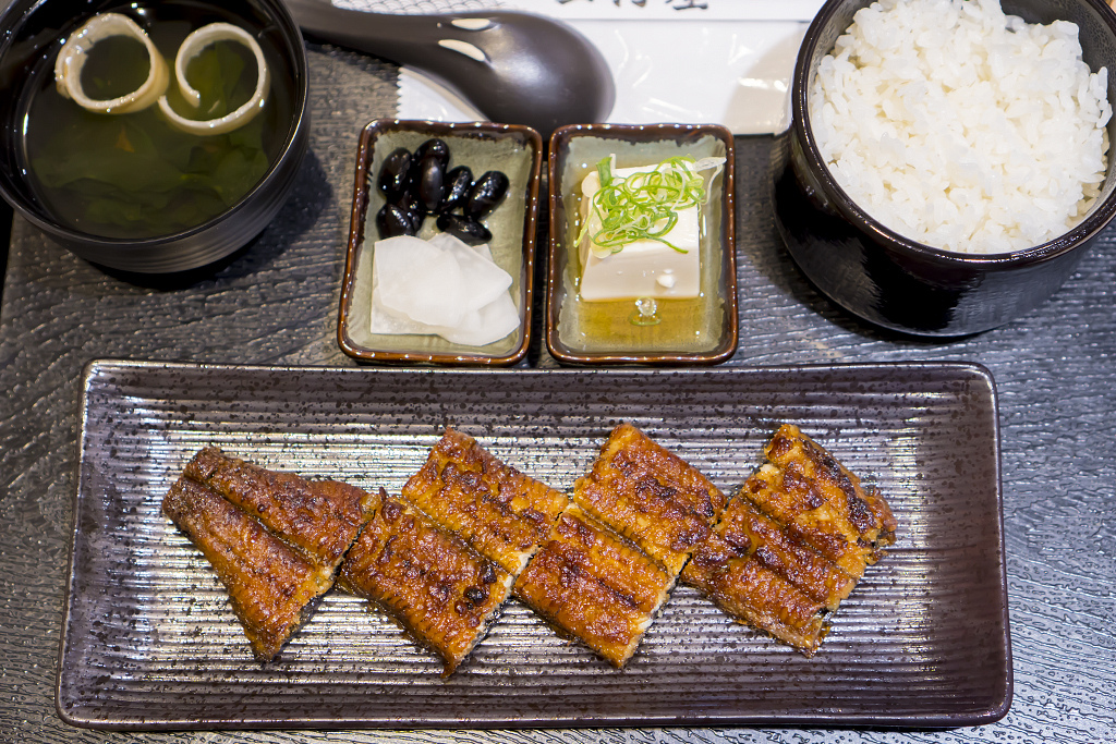 東區鰻魚料理推薦_東區美食_台北美食_美食推薦_餐廳歸建_鰻魚飯_日式料理_鰻魚肝_鄒小涓的癡呵頑 (7).jpg