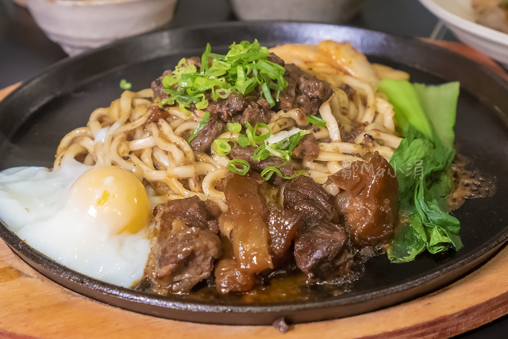 台北牛肉麵推薦_和牛水餃滷肉飯_大安美食_捷運美食_科技大樓_初衷製麵 (6).jpg