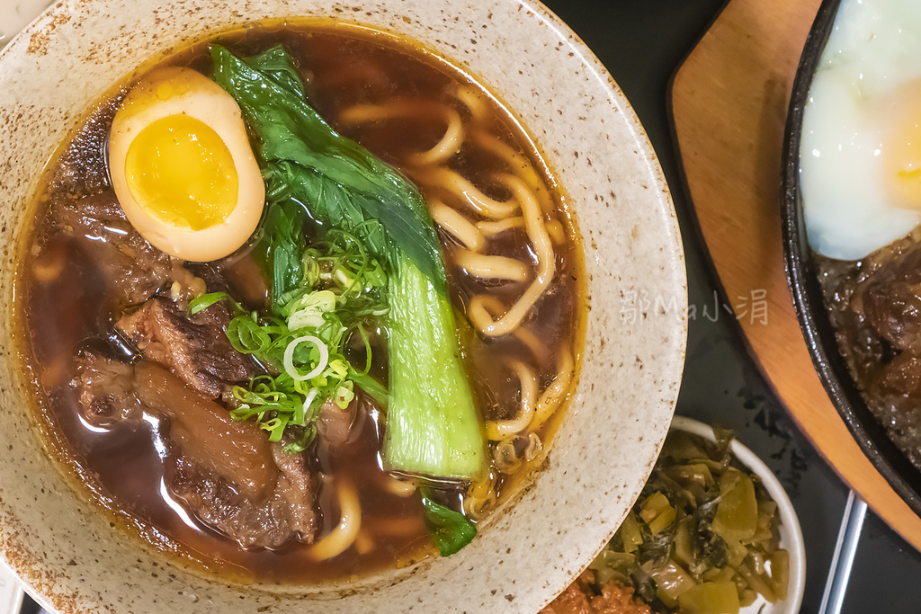 台北牛肉麵推薦_和牛水餃滷肉飯_大安美食_捷運美食_科技大樓_初衷製麵 (12).jpg