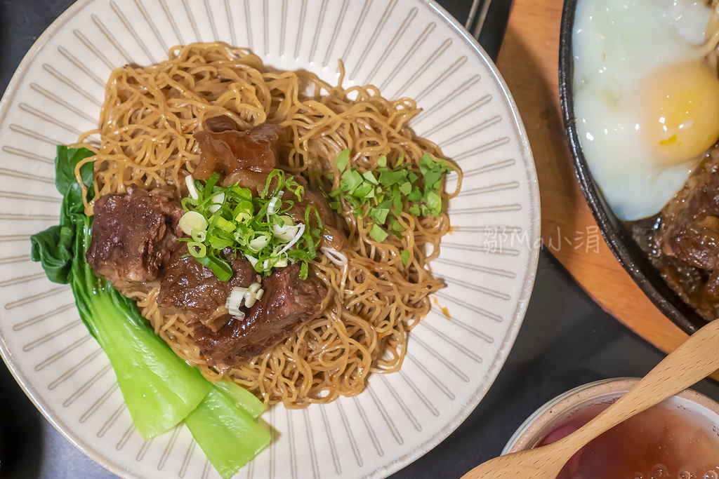 台北牛肉麵推薦_和牛水餃滷肉飯_大安美食_捷運美食_科技大樓_初衷製麵 (8).jpg