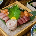 大安海鮮丼推薦_美食餐廳_壽司生魚片_超甲組海鮮_日式料理推薦_大安區丼飯_超派鐵拳 (18).jpg