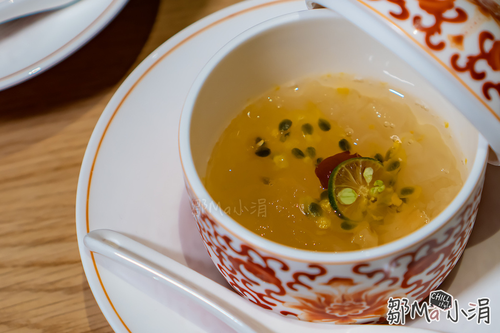 高級料理餐廳_明粵港式火鍋_ 高檔粵式火鍋_米其林台北美食推薦_台北預約困難_猶如在美術館用餐_火鍋界天花板_國際建築大師隈研吾_政商名流 明星最愛的火鍋店_台北內湖大直 (20).jpg