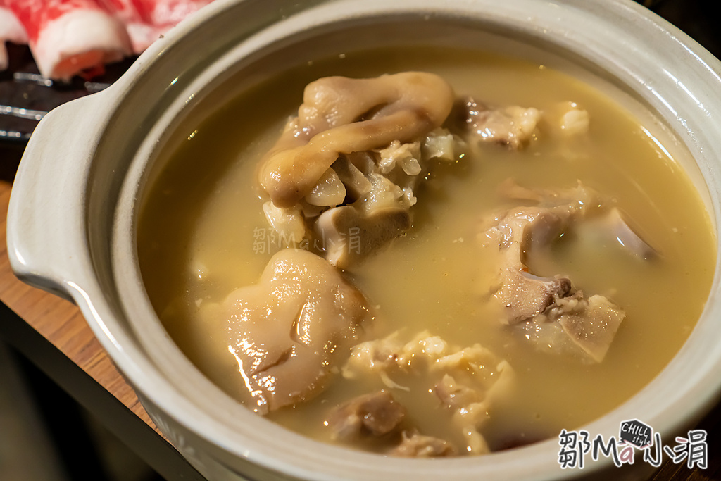 西門美食推薦_串串火鍋消夜推薦_台北美食_餐酒館啤酒冰_雪花冰_重慶美食_精釀啤酒_西門ABV_鄒小涓 (25).jpg