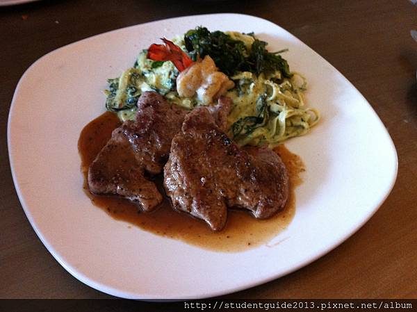 Canvas Bistro bar Gallery (7)