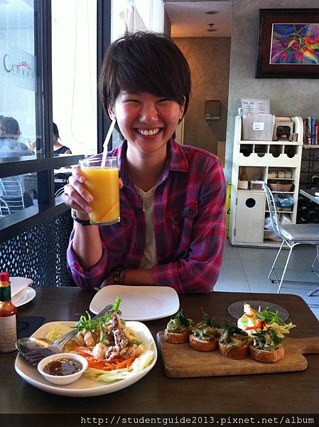 Canvas Bistro bar Gallery (9)