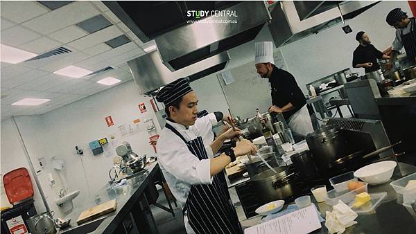 澳洲移民廚藝課程首選公立學校TAS TAFE (5)-01 澳洲移民廚藝課程首選公立學校TAS TAFE (5)-01
