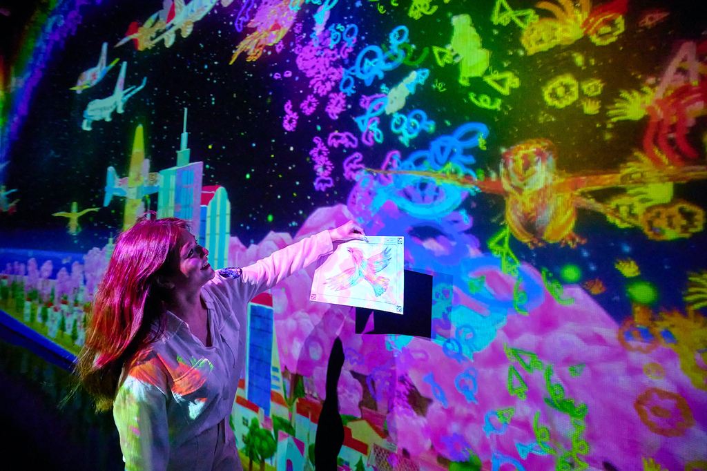 3《彩繪飛翔》“teamLab 共創！未來園”, 國立臺灣科學教育館，台北 © teamLab.jpg.jpeg