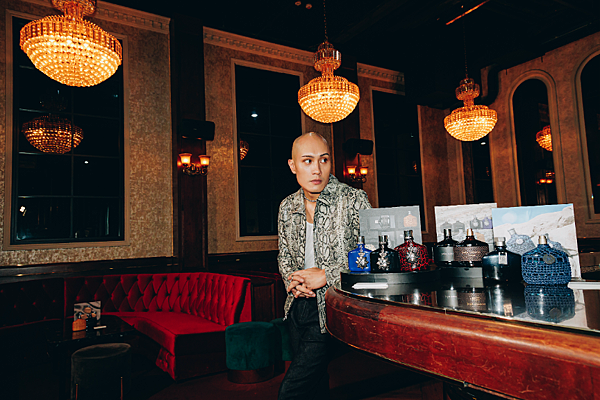 john varvatos x 黃宣  共同演繹時尚搖滾精神