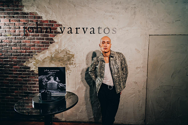 john varvatos x 黃宣  共同演繹時尚搖滾精神