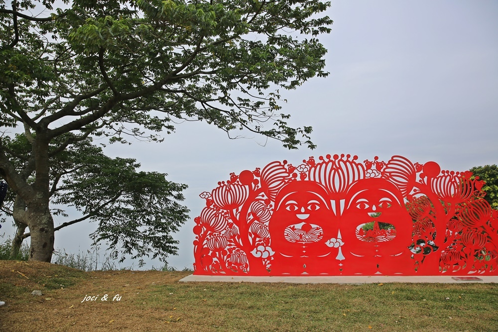 嘉義梅山 太平一日遊36彎 太平雲梯 黑咖賞 空氣圖書館 太平老街 炮仗花牆 仙人堀步道 一抹紅趣 獨立山車站 輕旅行