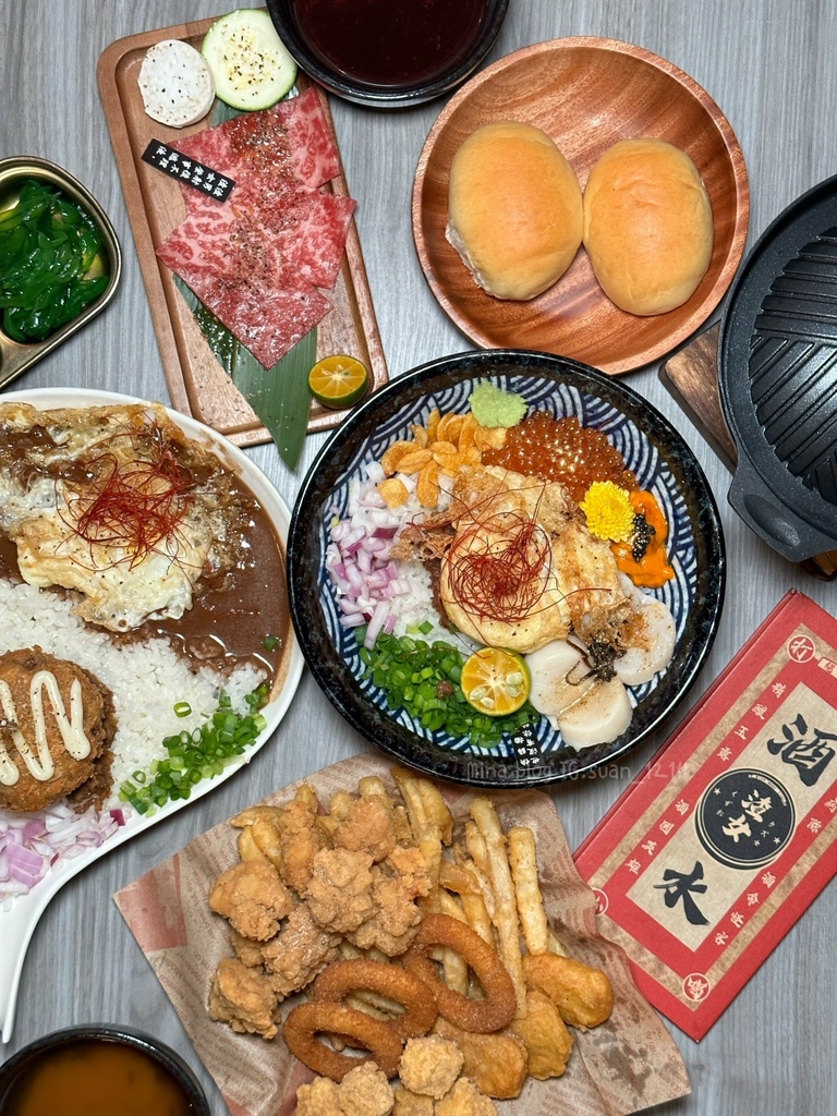 《台中食記》渣女·深夜和牛燒肉燥飯餐酒館｜超酷餐酒館｜不夠渣