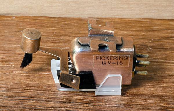 PICKERING UV-15.jpg