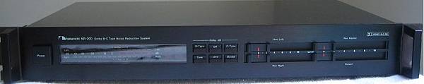 Nakamichi NR-200.jpg