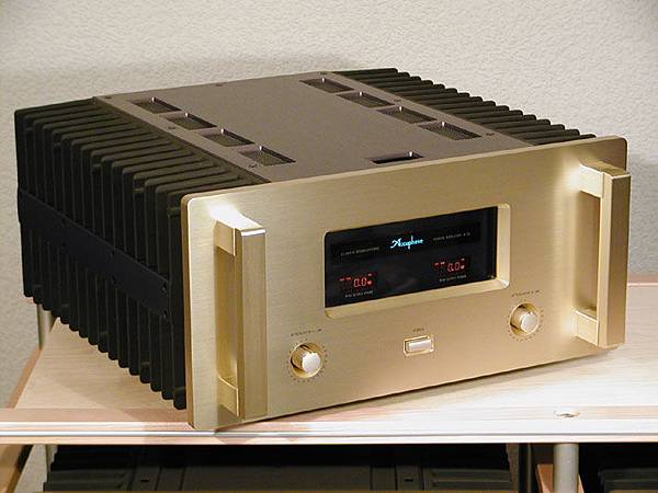 ACCUPHASE A-50.jpg