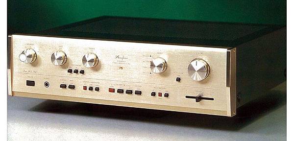 ACCUPHASE E-203.jpg