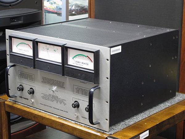 AUDIO RESEARCH D-110B.jpg