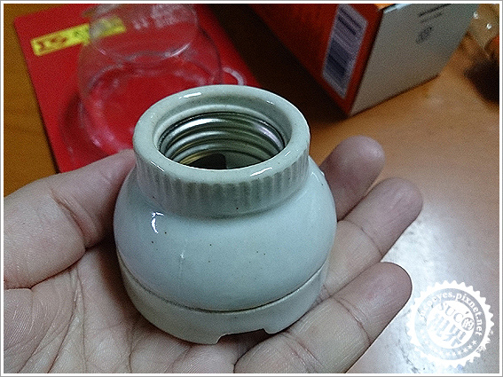 全磁燈座和歐司朗鹵素燈泡 (7).JPG