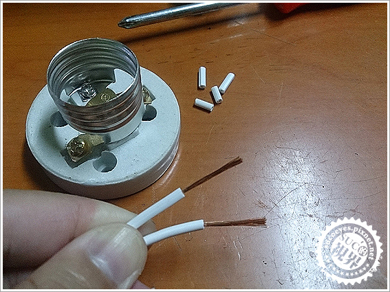 全磁燈座和歐司朗鹵素燈泡 (12).JPG 全磁燈座和歐司朗鹵素燈泡 (12).JPG