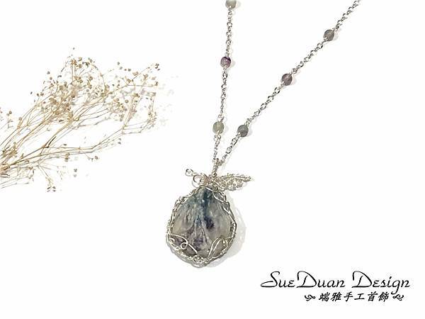 2025.8 項鍊II- 小翅膀羽毛螢石