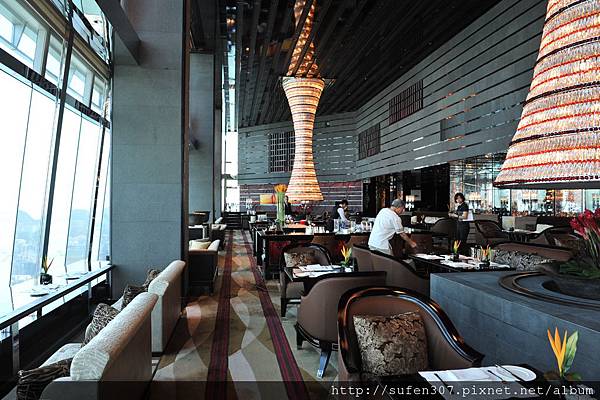 卡爾頓酒店 (The Ritz-Carlton) The Lounge & Bar 卡爾頓酒店 (The Ritz-Carlton) The Lounge & Bar