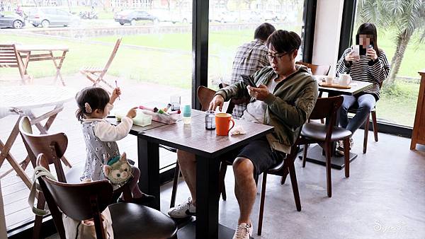 宜蘭運動公園奇異鳥11.jpg 宜蘭運動公園奇異鳥11.jpg