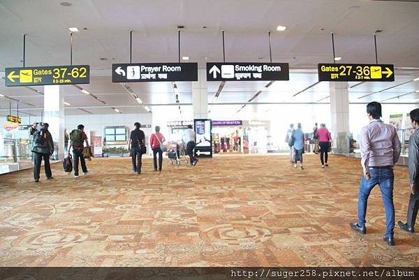 印度德里機場國內線閘口指示牌
