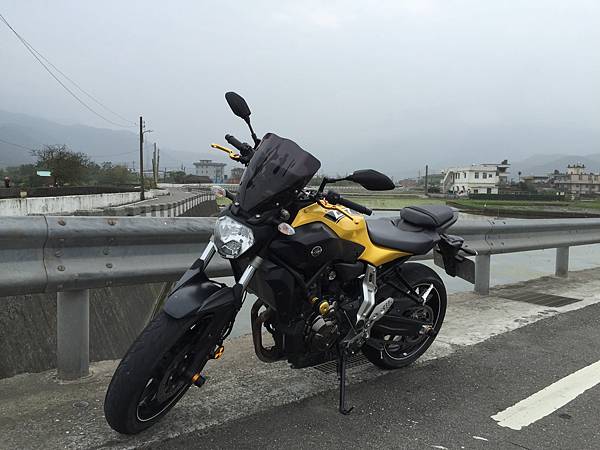 YAMAHA_MT-07