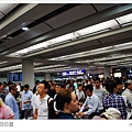 人潮爆滿的香港機場