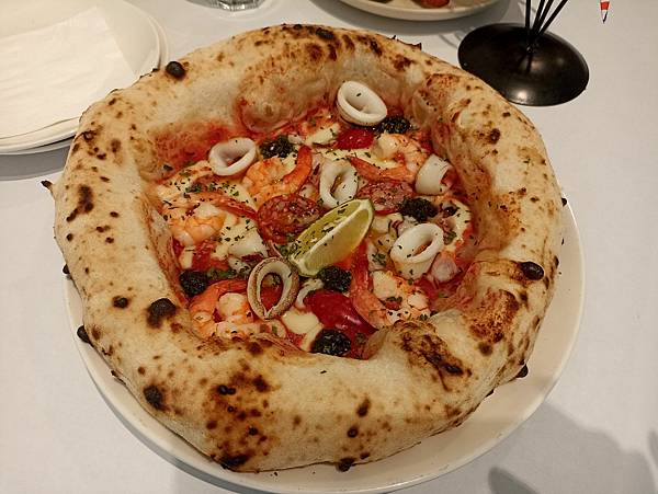 8Mercato Pizza 披薩魚市場.jpg