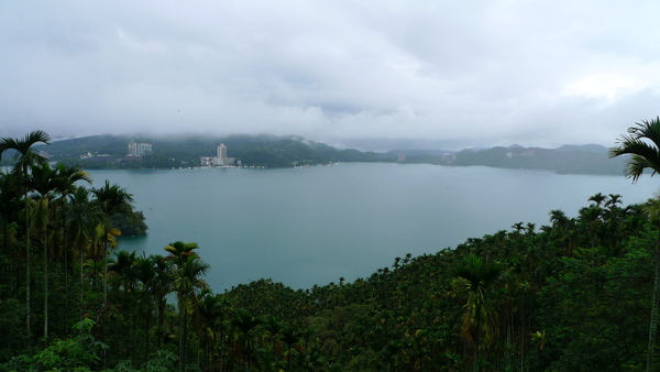 討厭陰陰的天氣