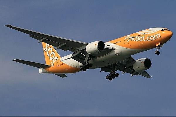 800px-Scoot_Boeing_777-200ER_KC_Sim