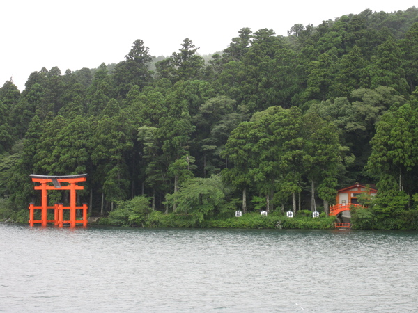 遠眺箱根神社