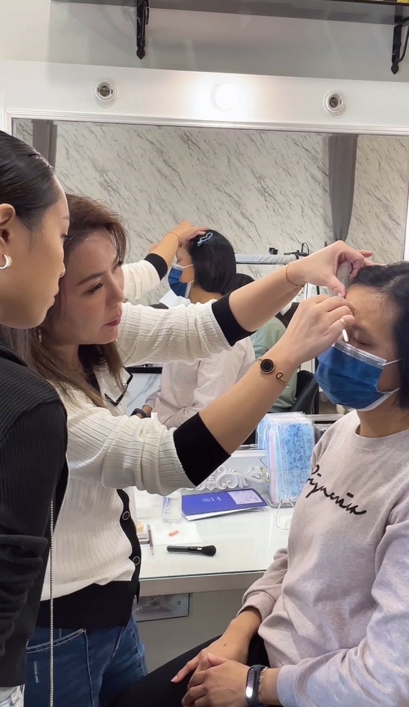 台南紋繡教學推薦【綝綝美甲美睫紋繡學院】在阿根廷美業之路更上