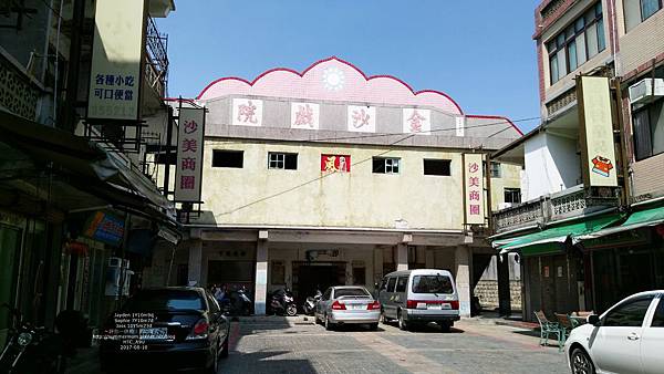 0810-044.jpg 0810-044.jpg