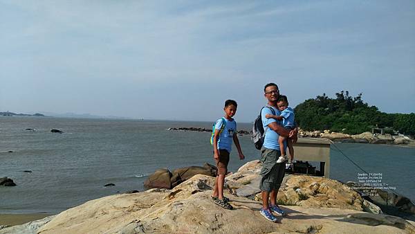 0810-065.jpg 0810-065.jpg