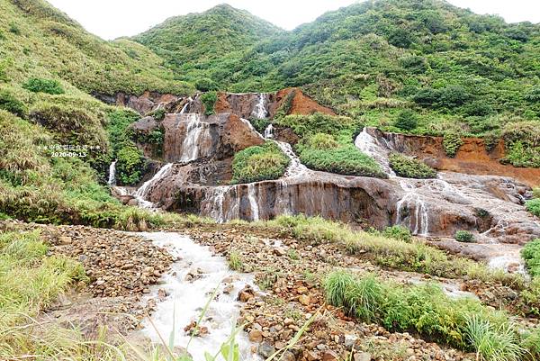 【新北。瑞芳】新北竟然也有摸乳巷|全台僅有三層橋.內九份溪圳 【新北。瑞芳】新北竟然也有摸乳巷|全台僅有三層橋.內九份溪圳