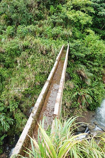 【新北。瑞芳】新北竟然也有摸乳巷｜全台僅有三層橋．內九份溪圳