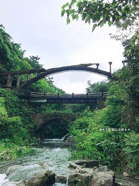 【新北。瑞芳】新北竟然也有摸乳巷｜全台僅有三層橋．內九份溪圳