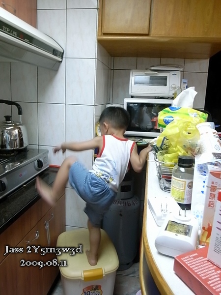 0811-02.jpg 0811-02.jpg