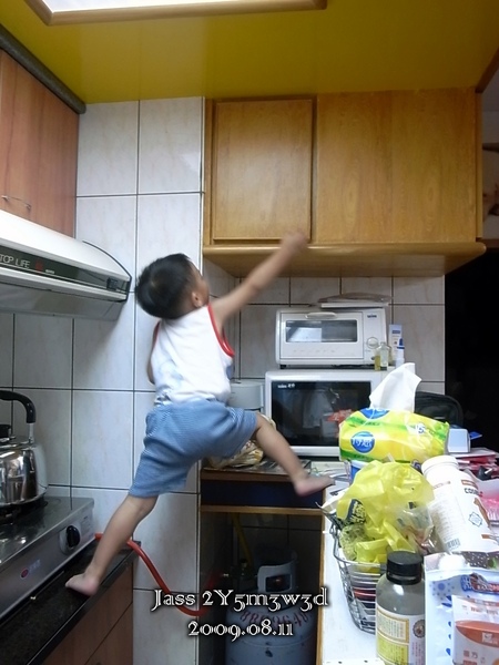 0811-03.jpg 0811-03.jpg