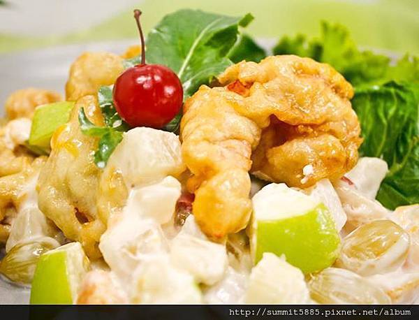 3'Hot Prawn and Calamari Salad