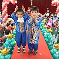 1001222耶誕PARTY02太陽班走秀 (18).JPG