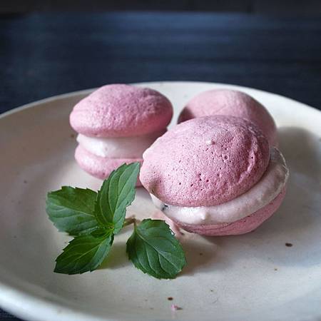 20140827初めてマカロンを作って、やっぱり失敗した。 20140827初めてマカロンを作って、やっぱり失敗した。